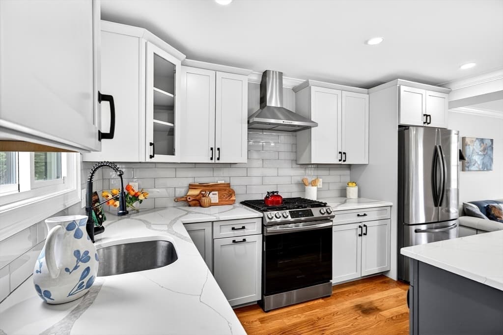55 Banks St # 2, Winthrop MA 02152 photo 10