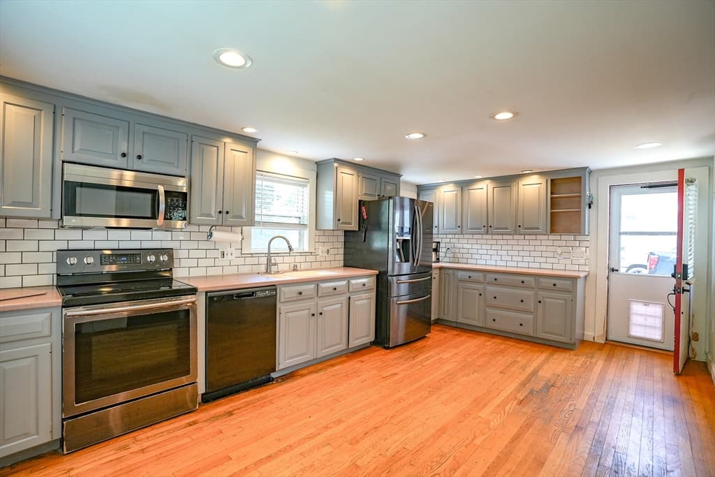 Single Family Residence at 170 Hopedale St, Hopedale MA 01747, Hopedale, photo 20 of 35