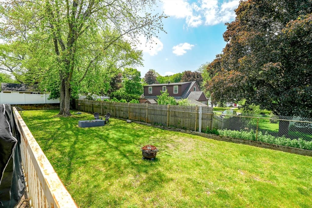 Single Family Residence at 170 Hopedale St, Hopedale MA 01747, Hopedale, photo 30 of 35