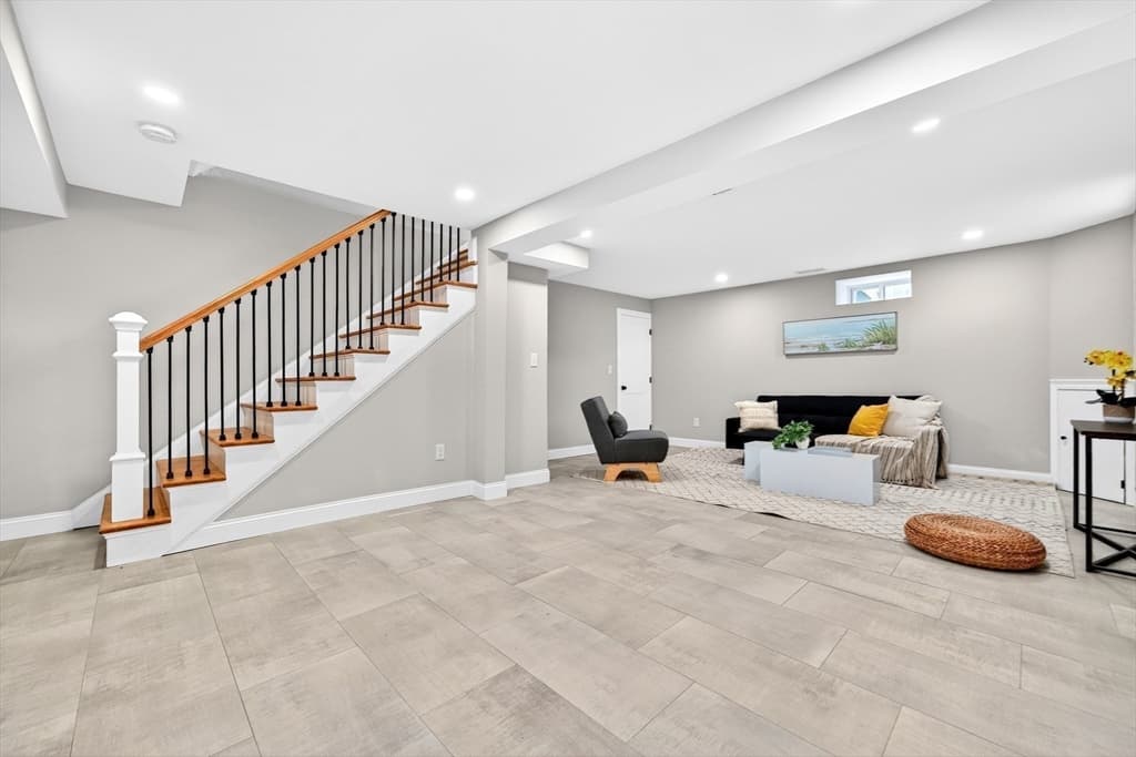 55 Banks St # 2, Winthrop MA 02152 photo 5
