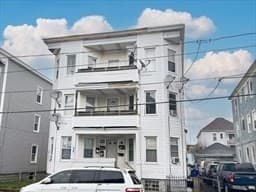 52 Ashley St, New Bedford MA 02744
