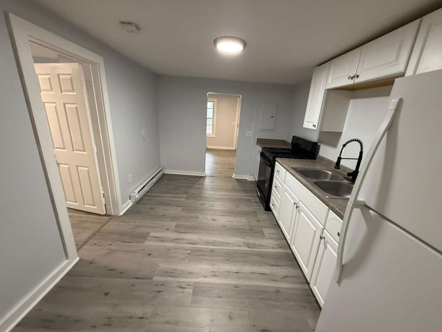 4 Family at 33 Union St, Southbridge MA 01550, Southbridge, photo 17 of 20