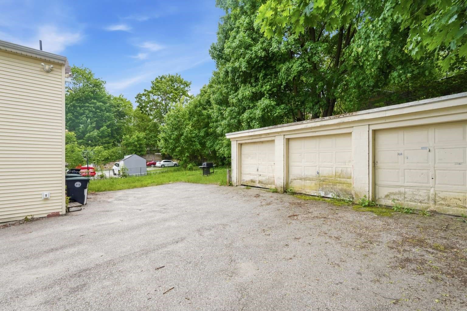 4 Family at 33 Union St, Southbridge MA 01550, Southbridge, photo 4 of 20