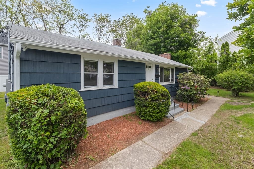 5 Phoenix St, Worcester MA 01604 photo 7