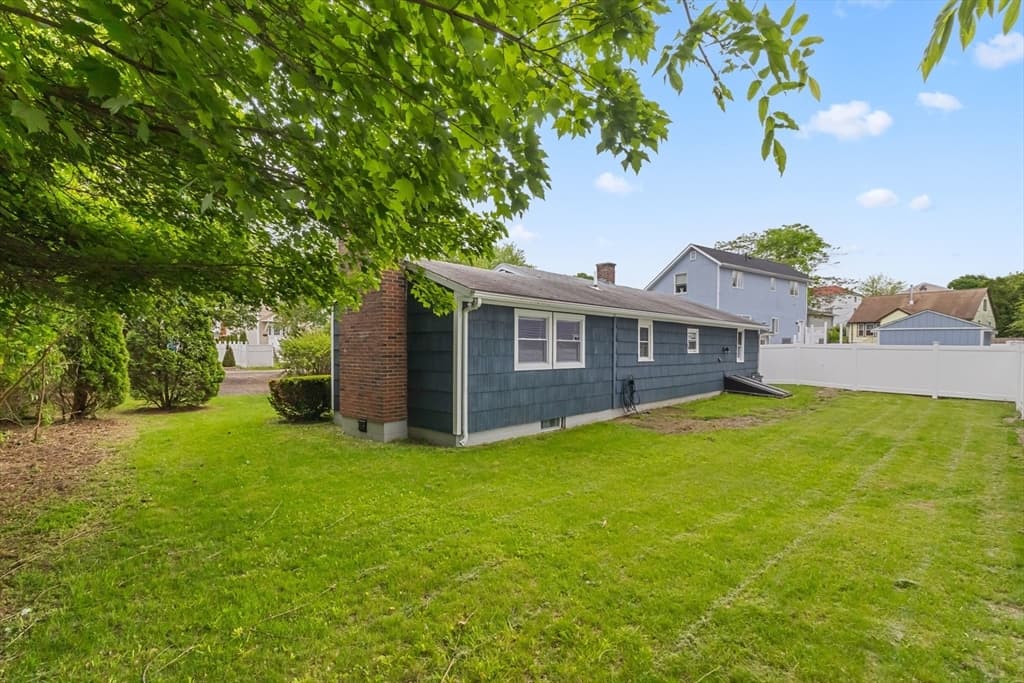 5 Phoenix St, Worcester MA 01604 photo 8