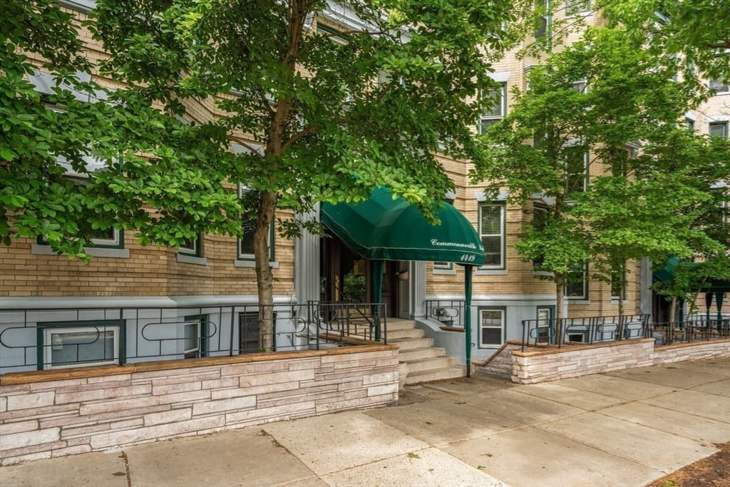 Condominium at 1419 Commonwealth Ave. # 404, Boston MA 02135, photo 10 of 12