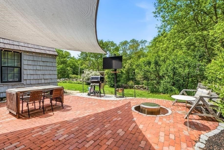 Single Family Residence at 52 Elm St, Upton MA 01568, photo 31 of 42