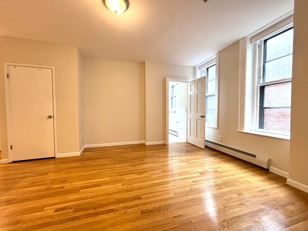 Condominium at 483 Beacon # 36, Boston MA 02115, photo 6 of 16