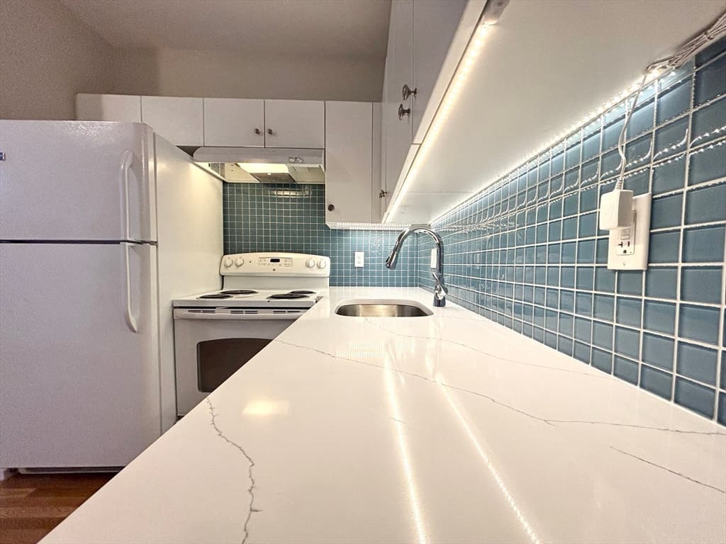 483 Beacon # 36, Boston MA 02115