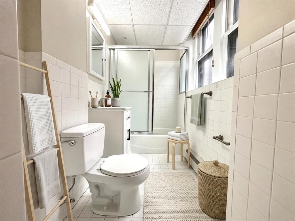 Condominium at 483 Beacon # 36, Boston MA 02115, photo 10 of 16