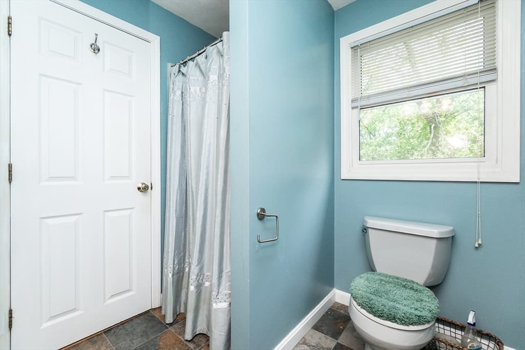 63 Bow St, Saugus MA 01906 photo 17