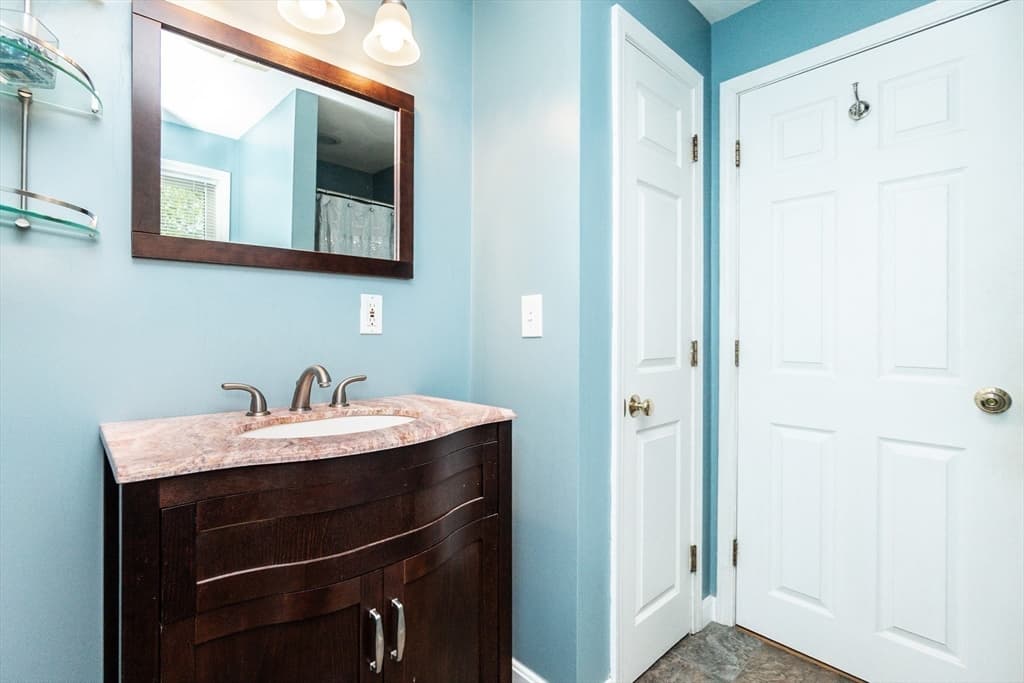 63 Bow St, Saugus MA 01906 photo 18