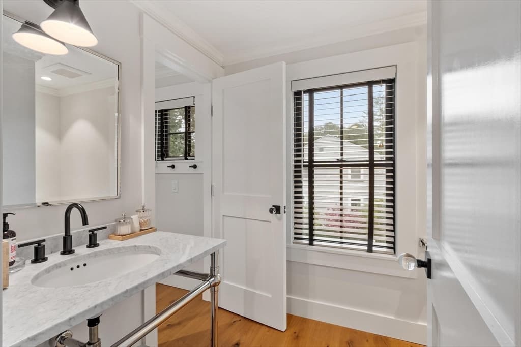 653 Main St, Concord MA 01742 photo 31