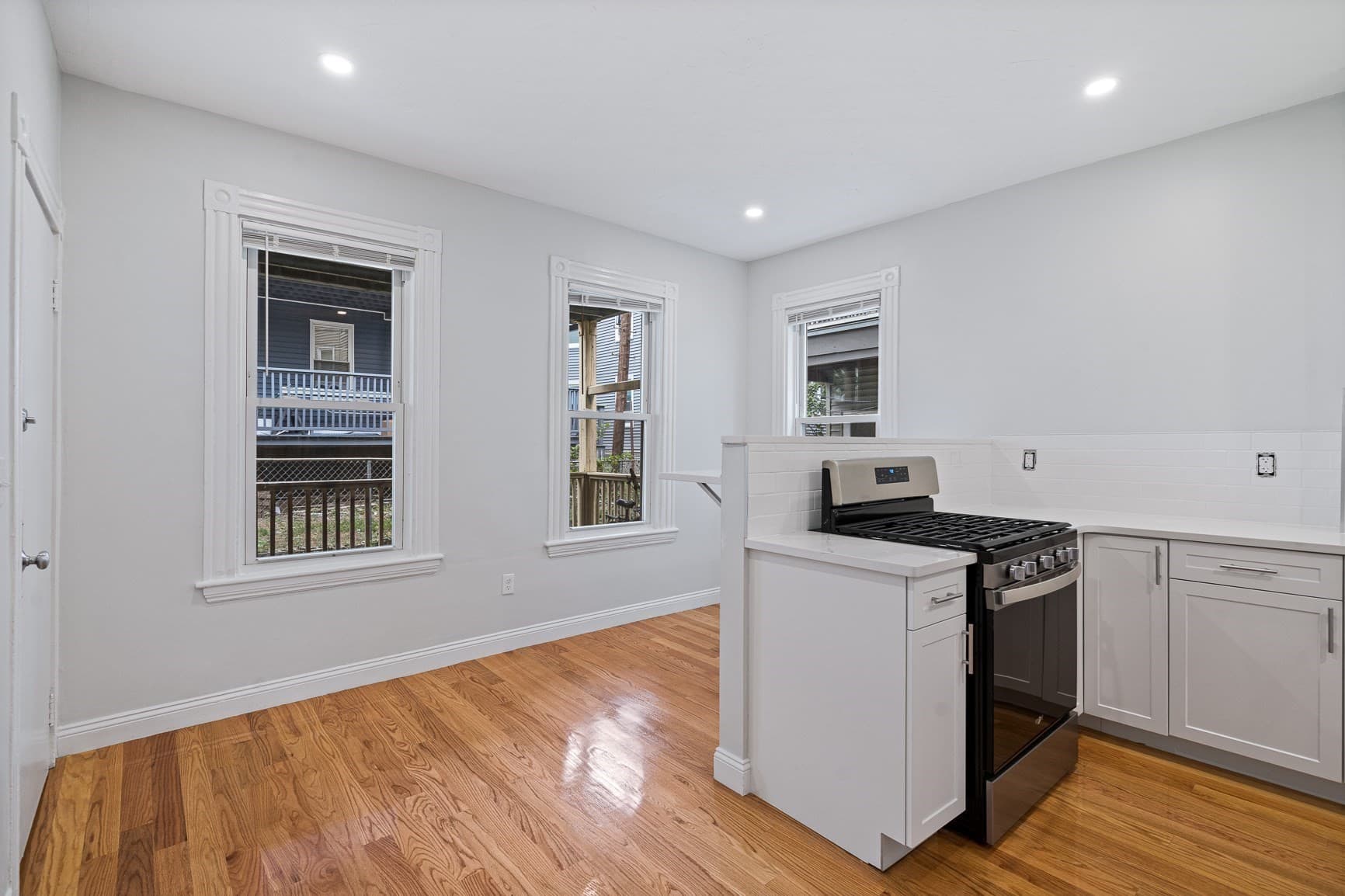 3 Family - 3 Units Up/Down at 35 Newport Street, Boston MA 02125, Boston, photo 7 of 28