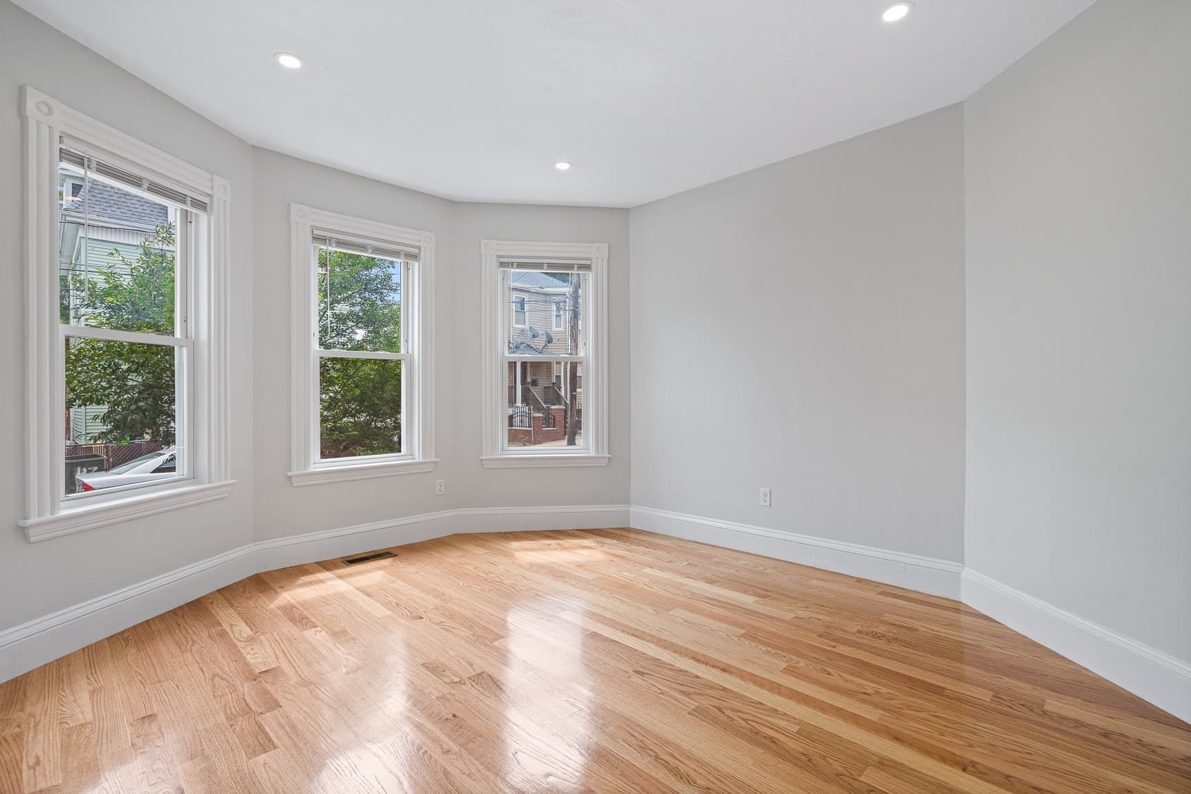 3 Family - 3 Units Up/Down at 35 Newport Street, Boston MA 02125, Boston, photo 8 of 28