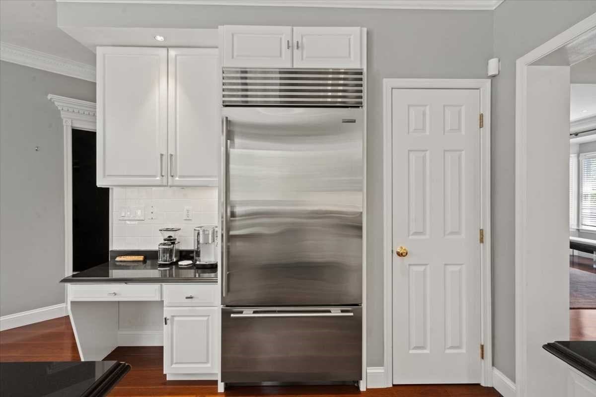 Single Family Residence at 7 Dickinson Circle, Shrewsbury MA 01545, photo 16 of 42