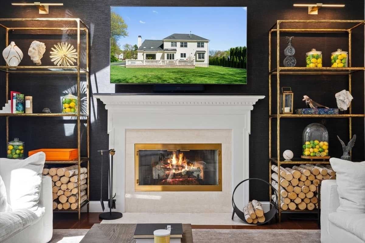 Single Family Residence at 7 Dickinson Circle, Shrewsbury MA 01545, photo 19 of 42