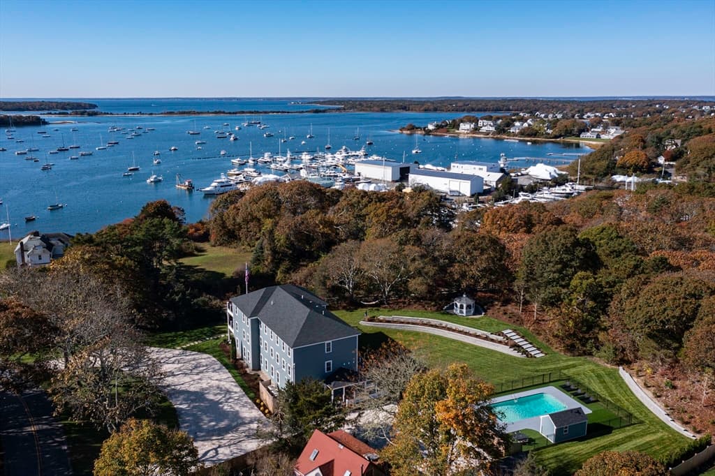 48 Red Brook Harbor Rd, Bourne MA 02534