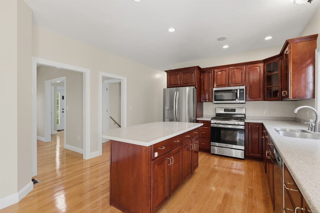 61 Indian Head Road, Framingham MA 01701 photo 11