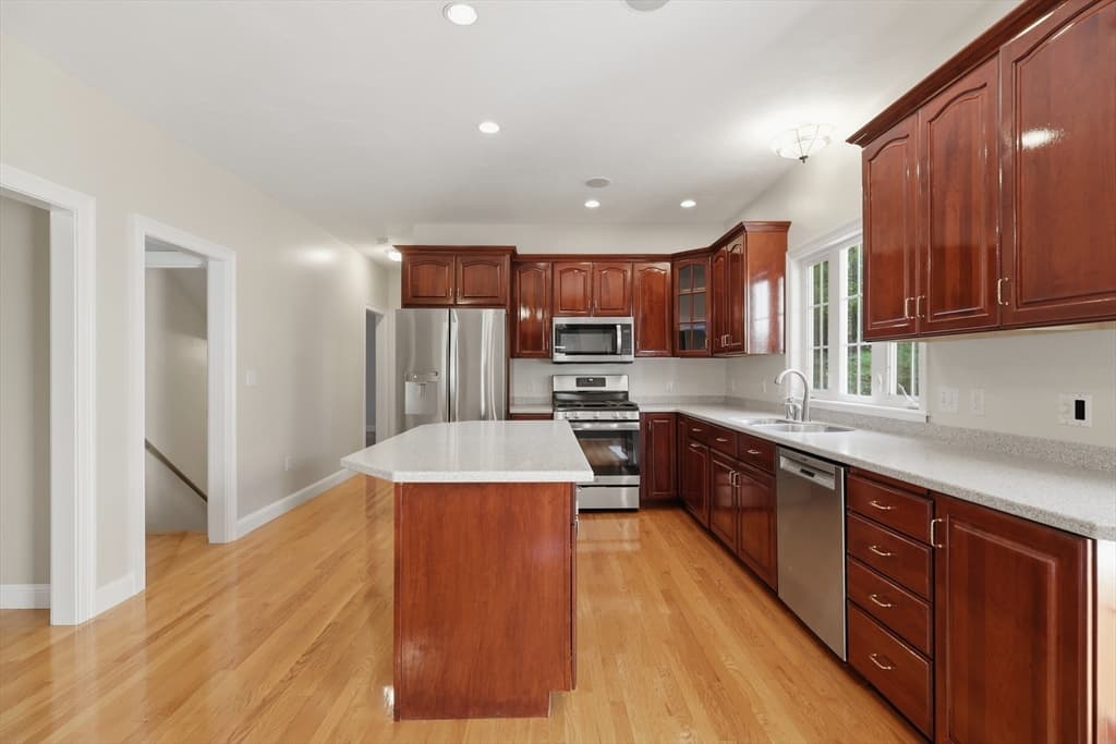 61 Indian Head Road, Framingham MA 01701 photo 8