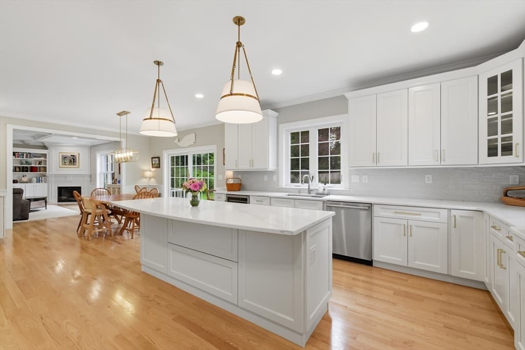Single Family Residence at 20 Larchmont Lane, Lexington MA 02420, Lexington, photo 3 of 39