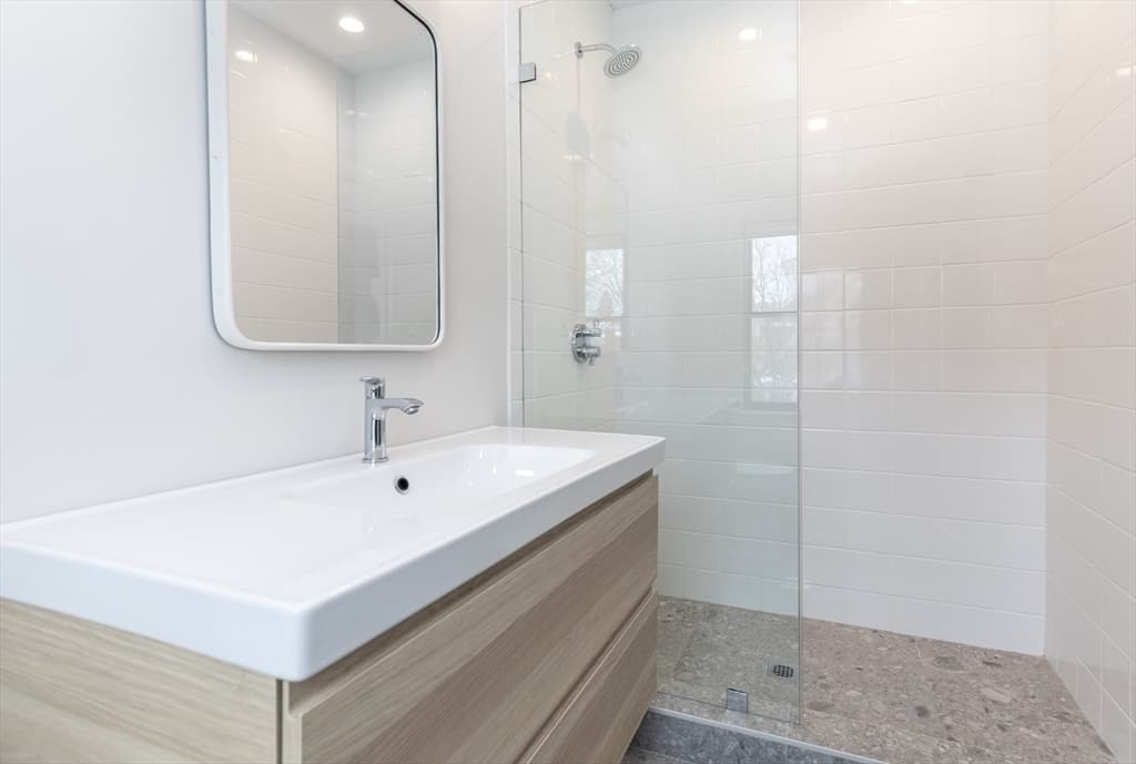Condominium at 1 Zamora Street # 2, Boston MA 02130, photo 9 of 16