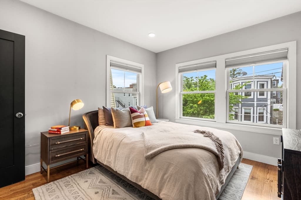 Condominium at 66 Falcon St # 4, Boston MA 02128, Boston, photo 7 of 17