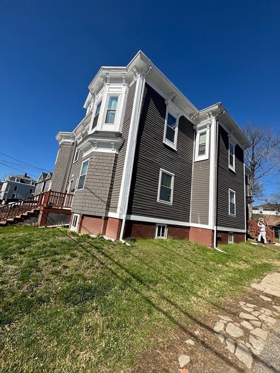 4 Family at 117-119 Portland Street, Haverhill MA 01830, Haverhill, photo 3 of 14