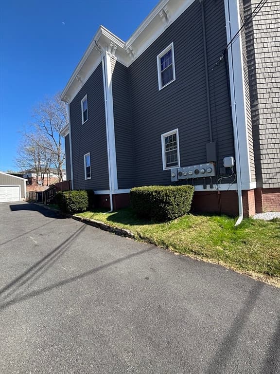 4 Family at 117-119 Portland Street, Haverhill MA 01830, Haverhill, photo 5 of 14