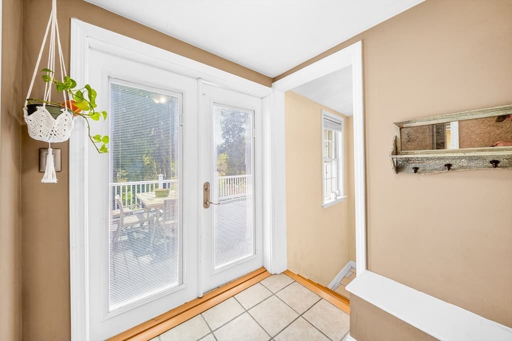 84 Fowler Rd, Lowell MA 01854 photo 16