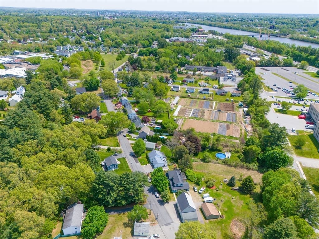 84 Fowler Rd, Lowell MA 01854 photo 41