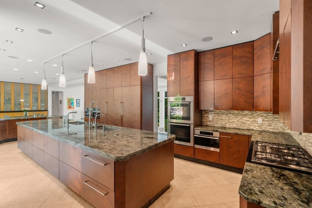 17 Edge Hill Rd, Newton MA 02467 photo 8