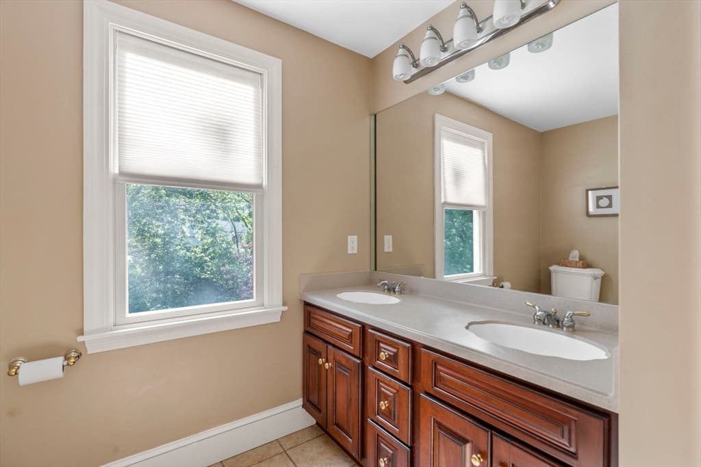 10 Heritage Ln, Cohasset MA 02025 photo 22