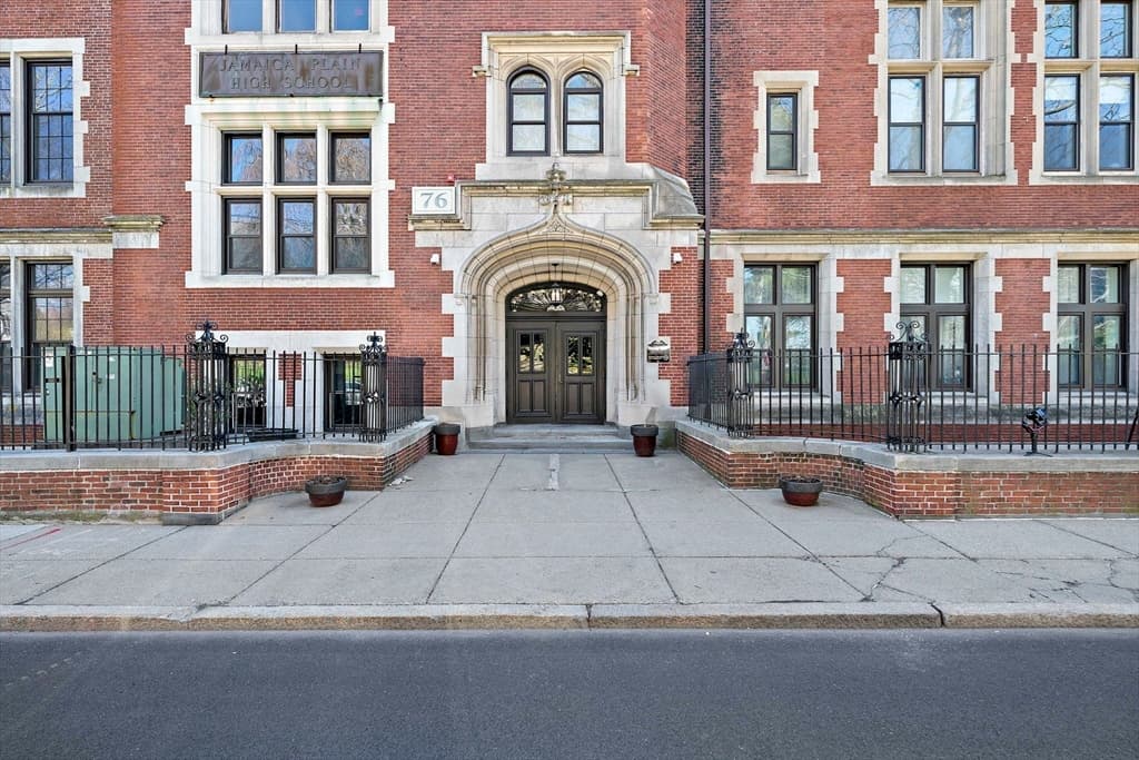 Condominium at 76 Elm St # 114, Boston MA 02130, photo 12 of 26