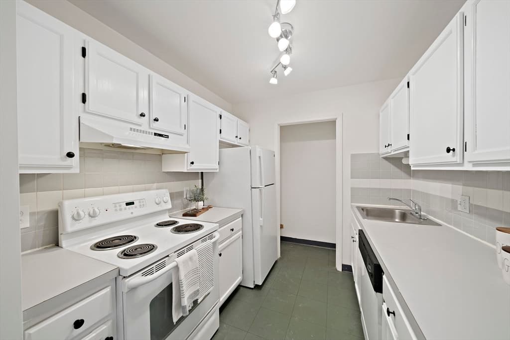 Condominium at 76 Elm St # 114, Boston MA 02130, photo 5 of 26