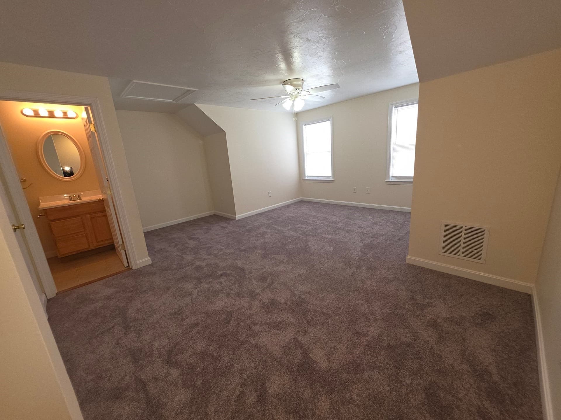 Condominium at 956 Warren Ave # 4, Brockton MA 02301, photo 32 of 40