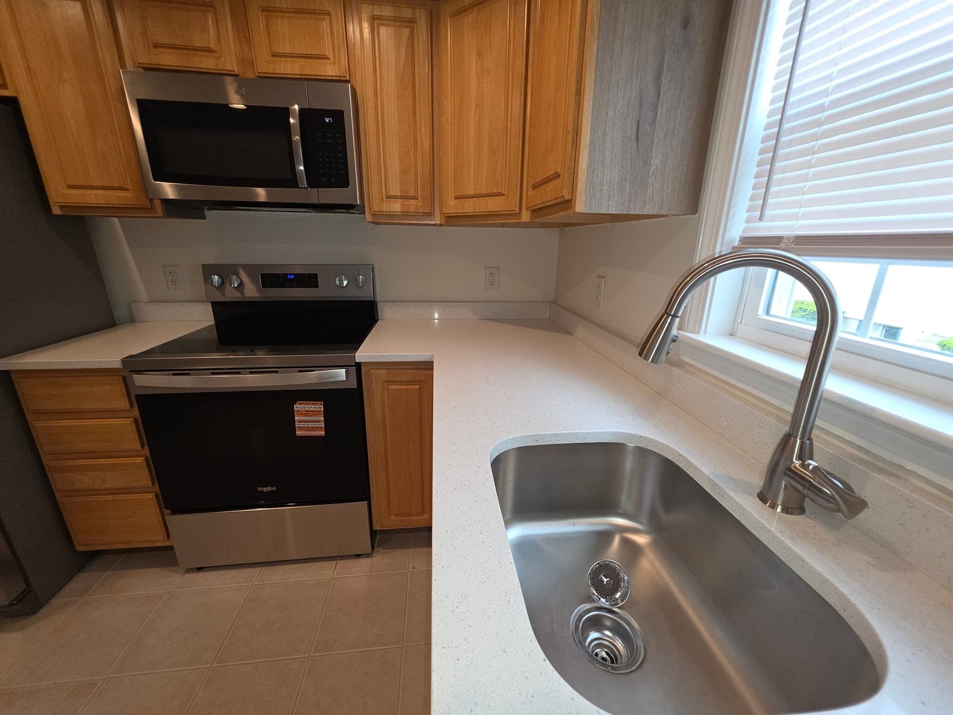 Condominium at 956 Warren Ave # 4, Brockton MA 02301, photo 15 of 40