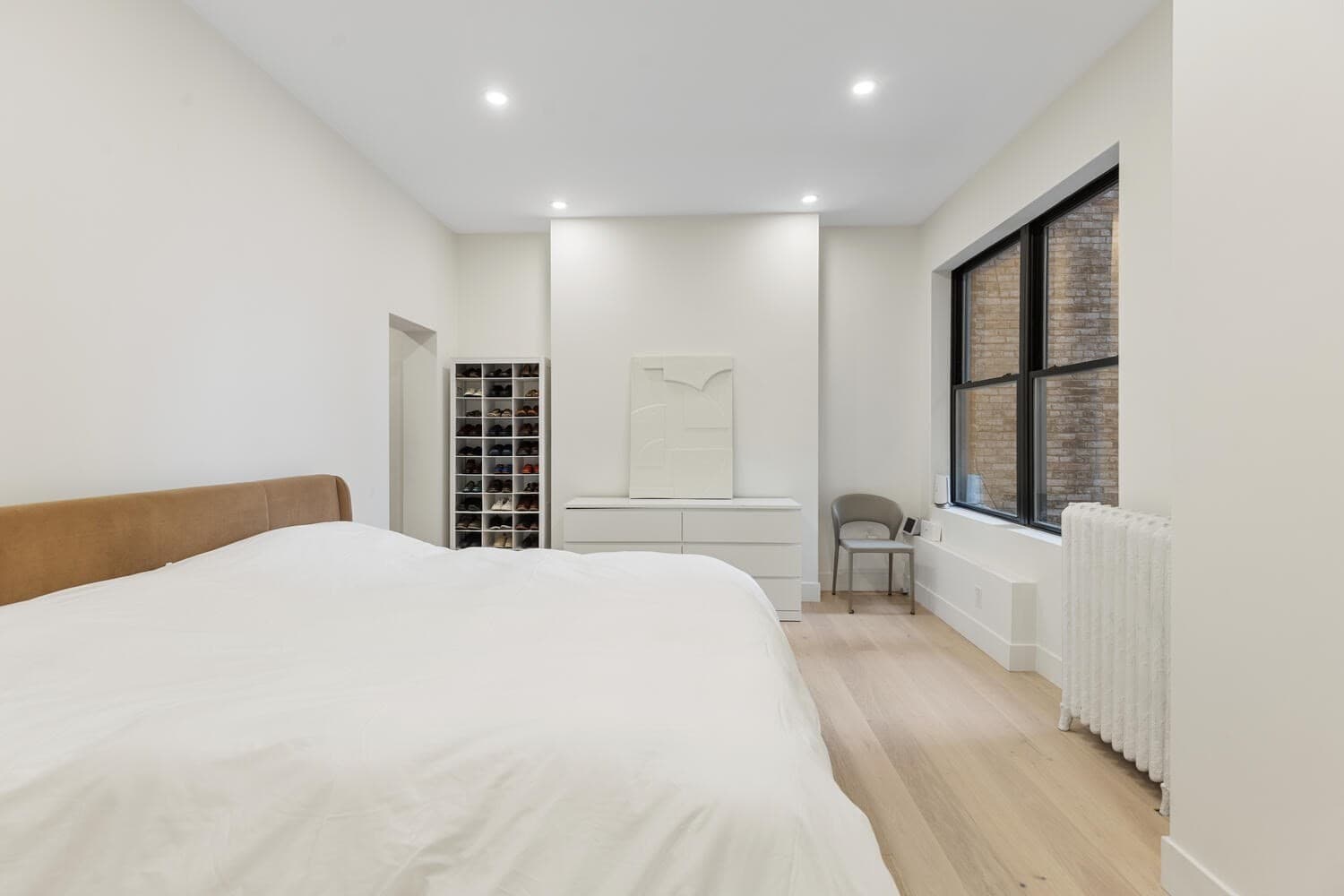 Condominium at 382 Commonwealth Ave Apt 24, Boston MA 02215, photo 17 of 32