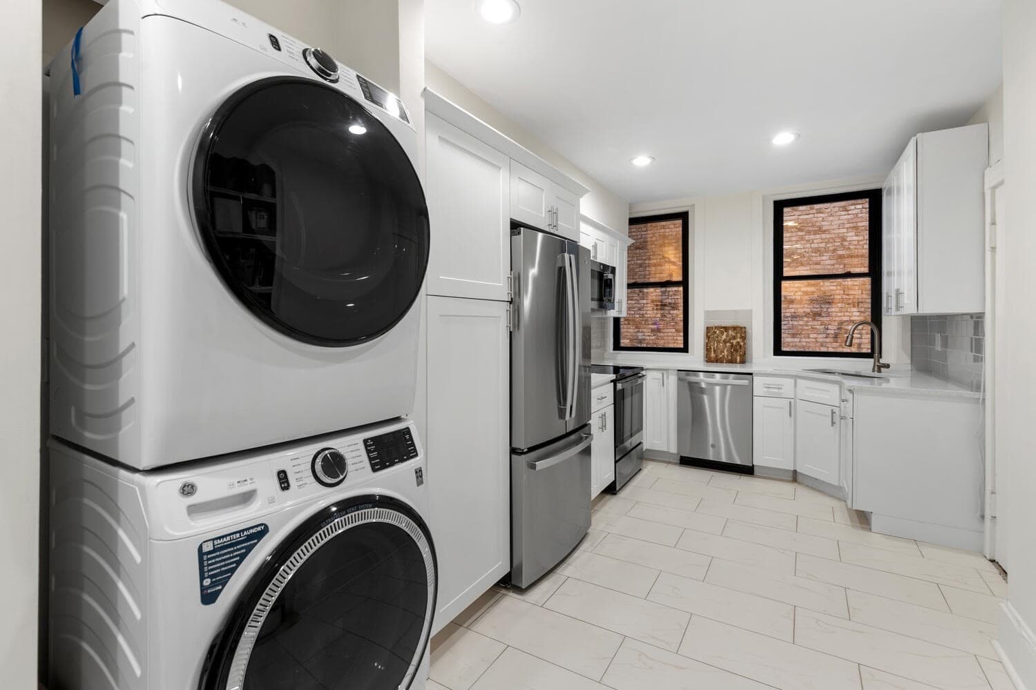 Condominium at 382 Commonwealth Ave Apt 24, Boston MA 02215, photo 15 of 32