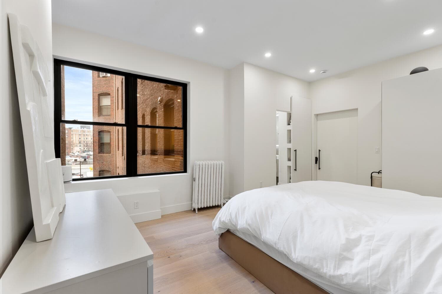 Condominium at 382 Commonwealth Ave Apt 24, Boston MA 02215, photo 19 of 32