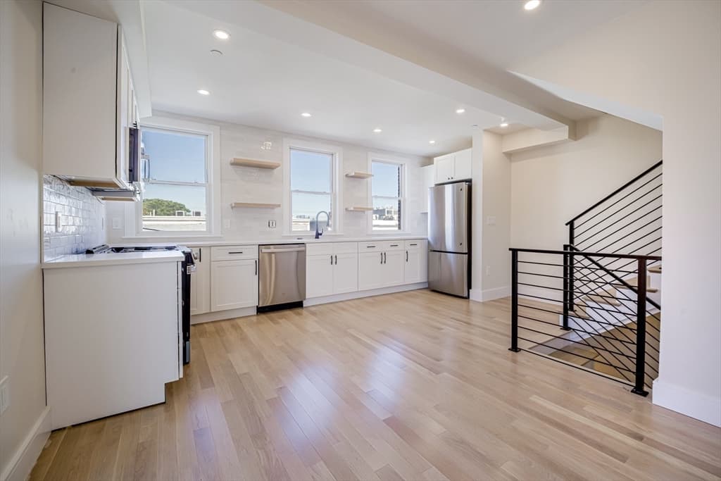 Condominium at 59 Gove St. # 4, Boston MA 02128, Boston, photo 3 of 32