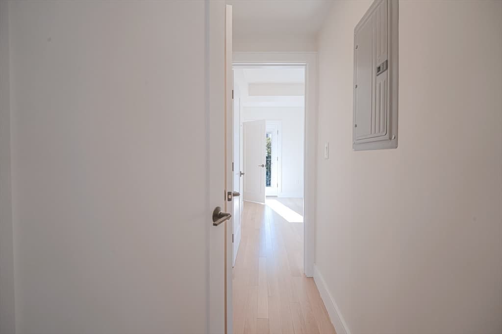 Condominium at 59 Gove St. # 4, Boston MA 02128, Boston, photo 10 of 32