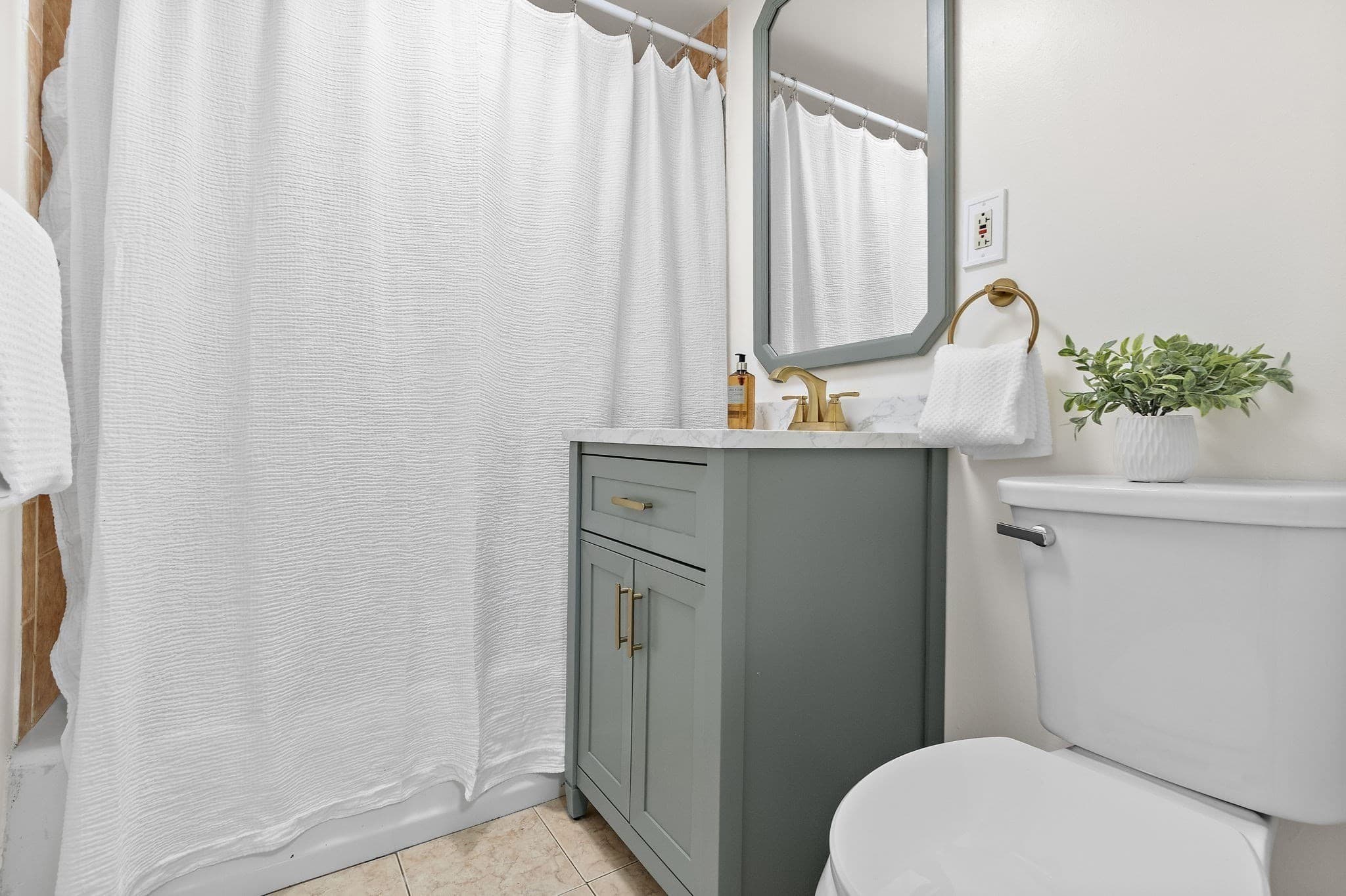 Condominium at 365 Faneuil # 4, Boston MA 02135, photo 10 of 21