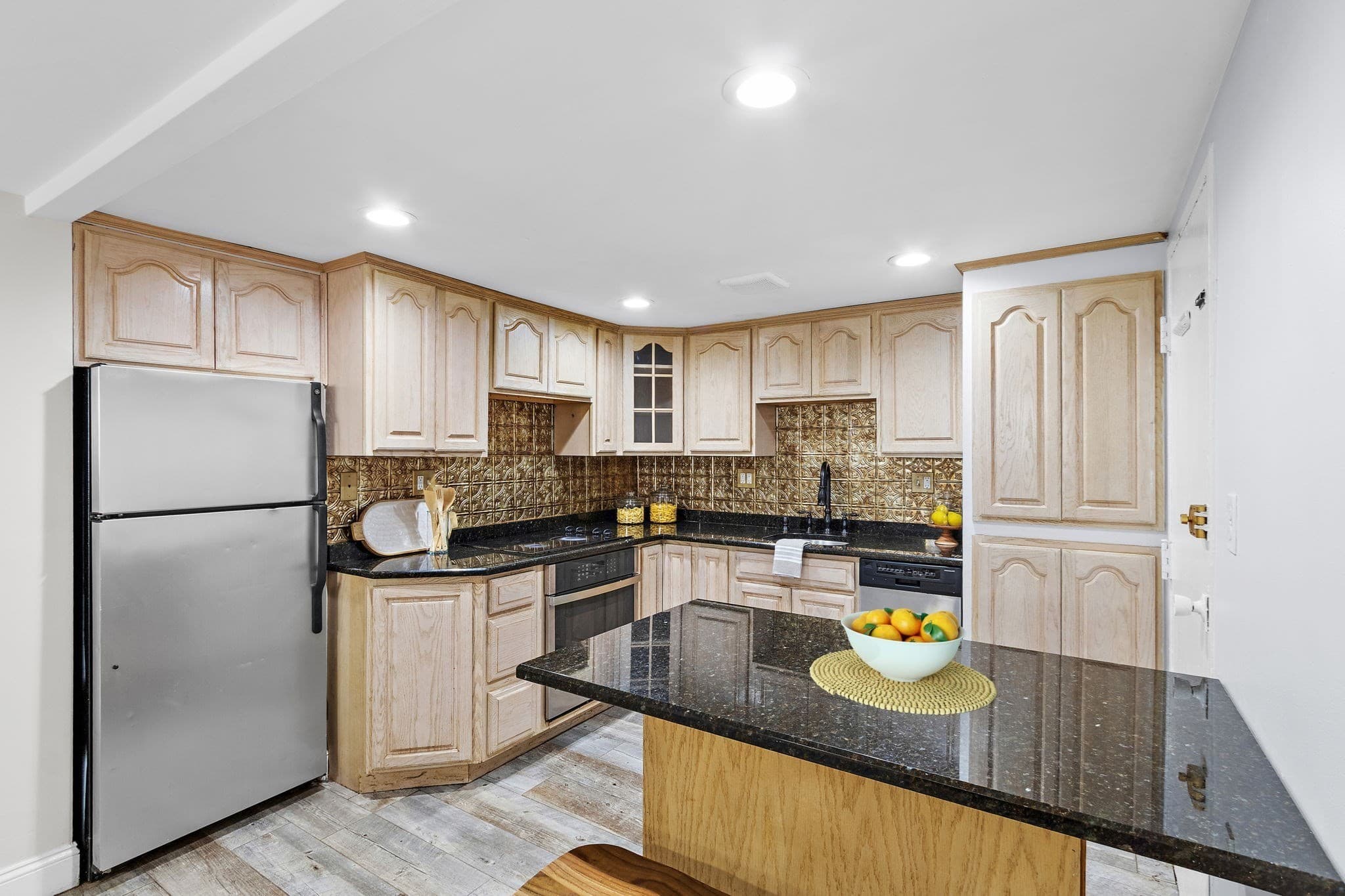 Condominium at 365 Faneuil # 4, Boston MA 02135, photo 4 of 21