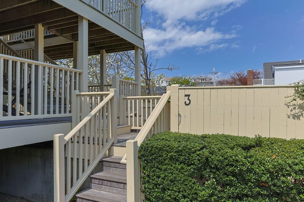 3 Franklin Street Unit 2, Provincetown MA 02657 photo 2
