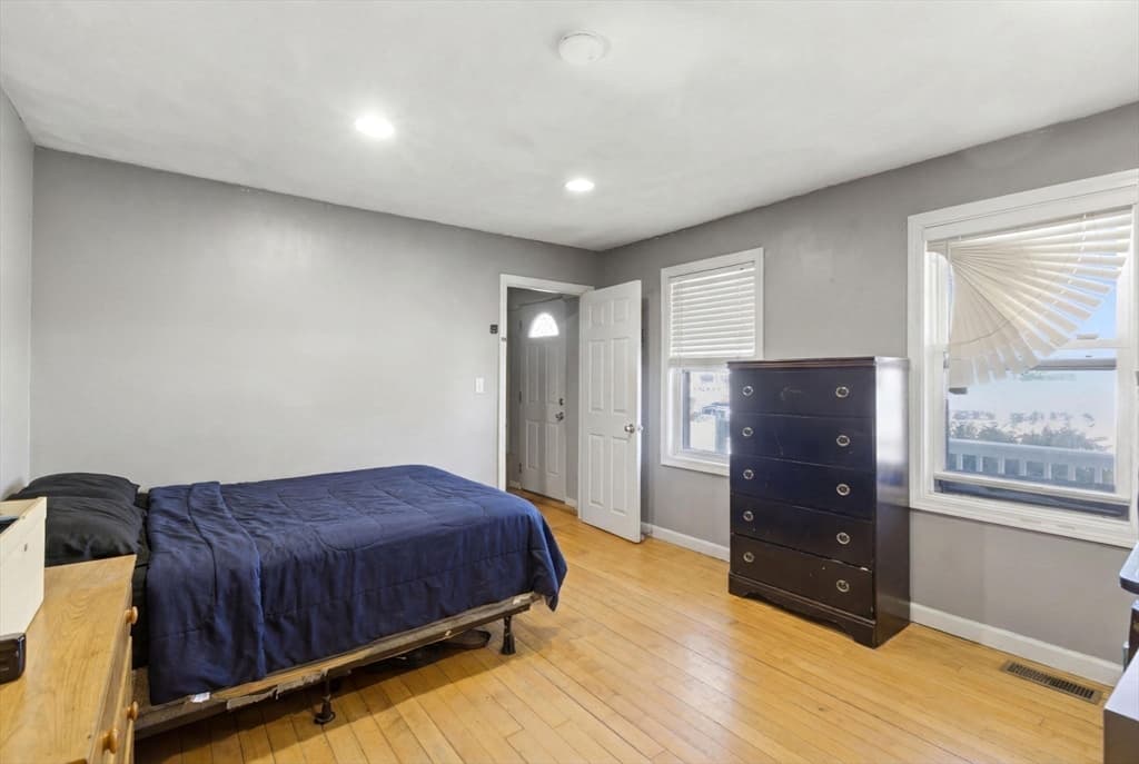 17 West Street, Brockton MA 02301 photo 8
