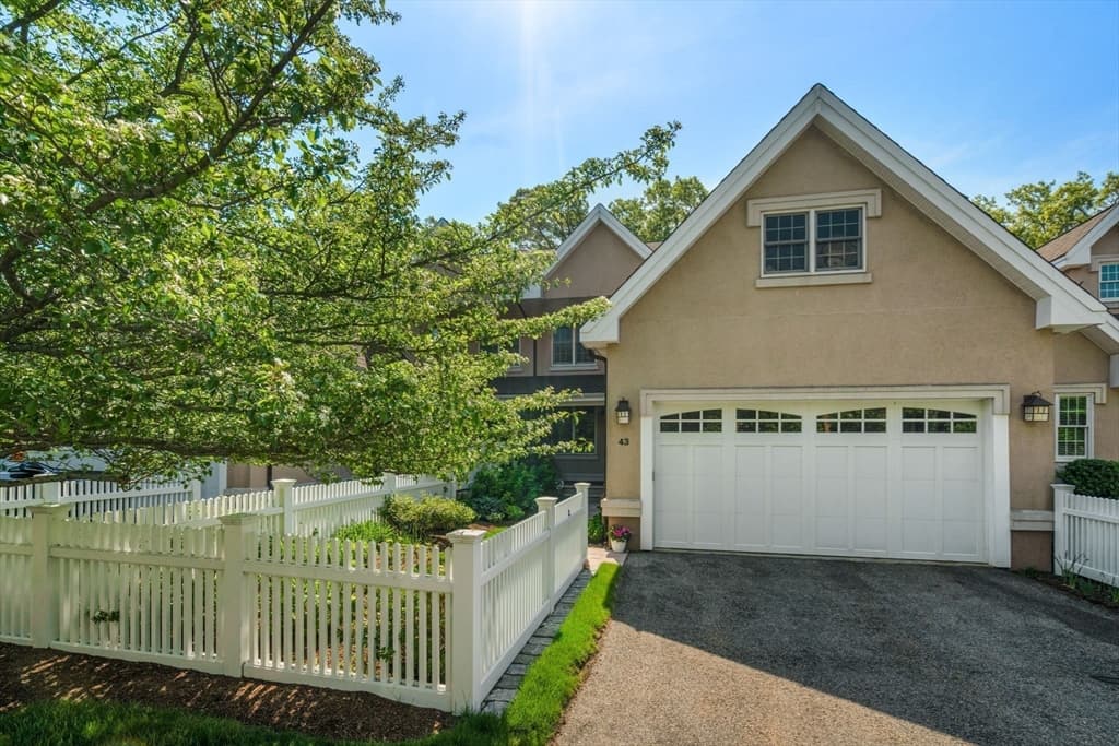 Condominium at 287 Langley Rd # 43, Newton MA 02459, Newton, photo 35 of 36