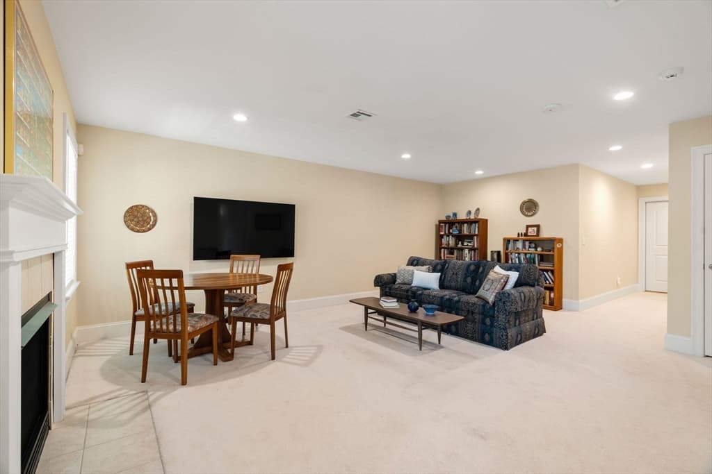 Condominium at 287 Langley Rd # 43, Newton MA 02459, Newton, photo 29 of 36