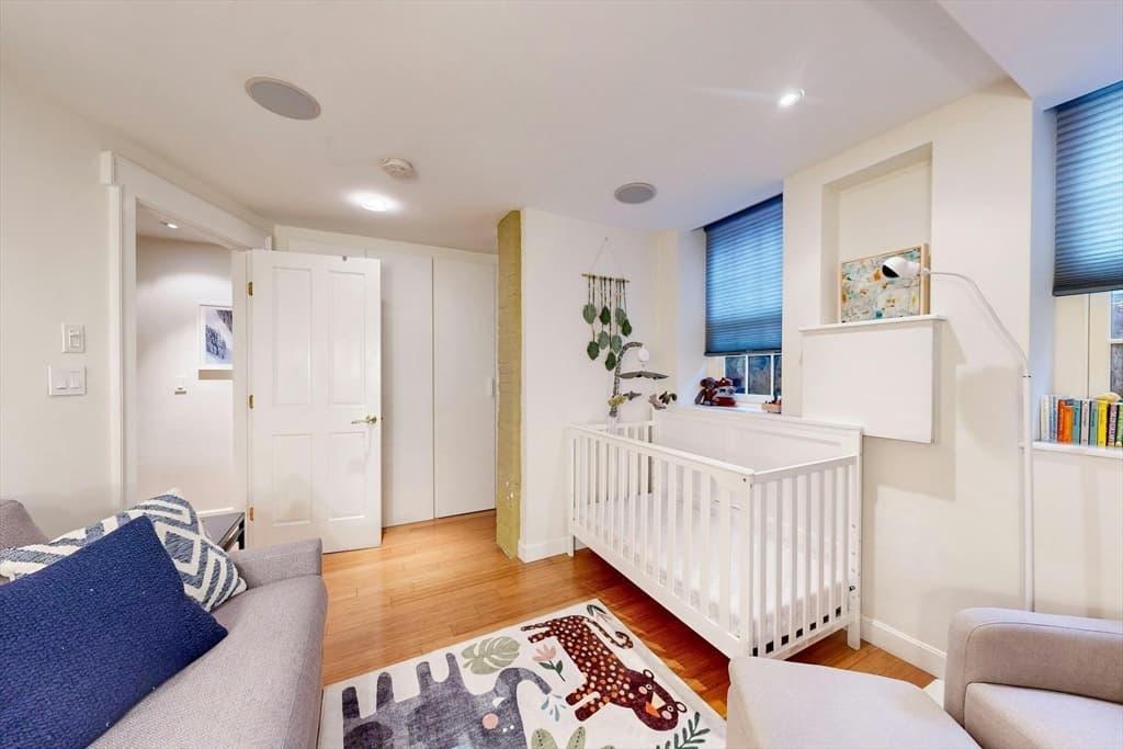 Condominium at 11 Fayette # 1, Boston MA 02116, photo 23 of 32