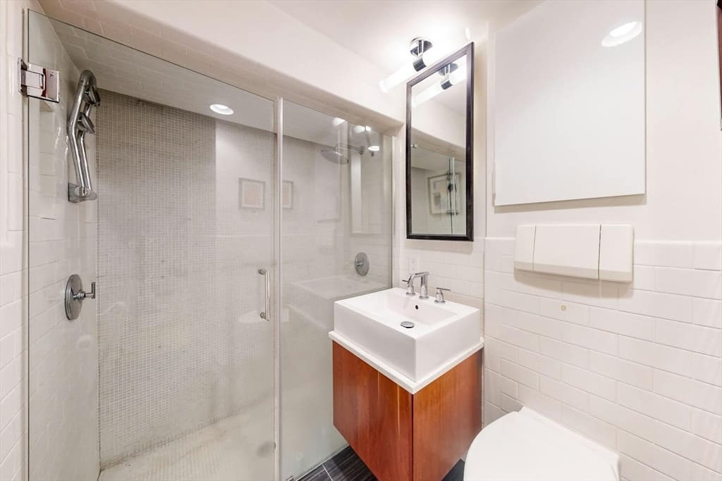 Condominium at 11 Fayette # 1, Boston MA 02116, photo 25 of 32